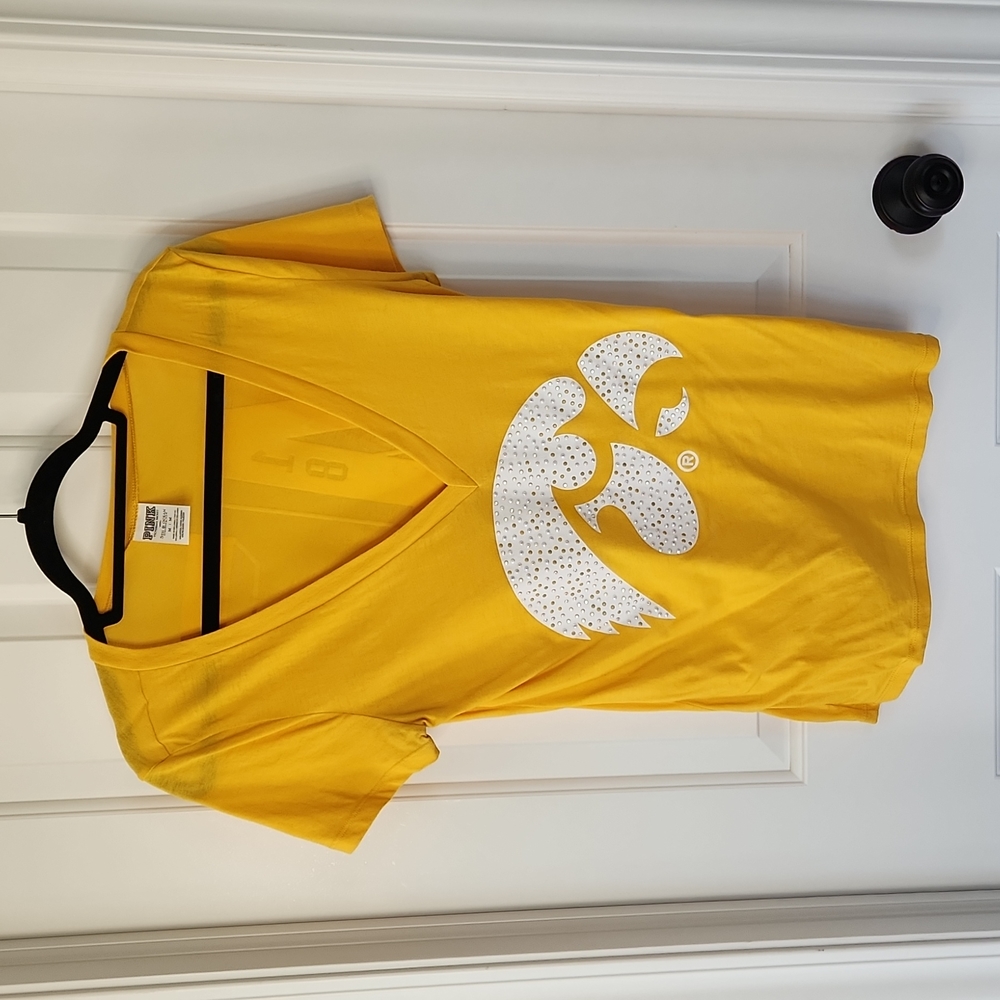 VS Pink Iowa Hawkeyes V-neck